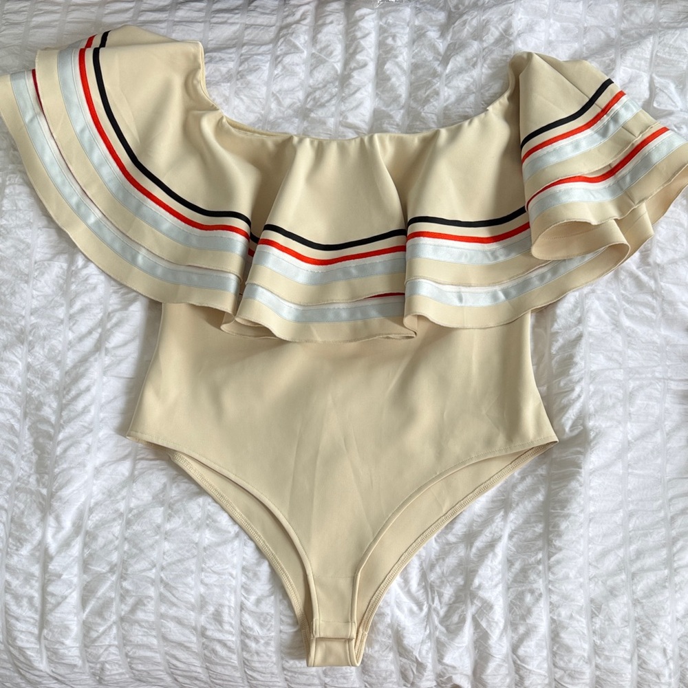 Byegreis Ruffled Bodysuit